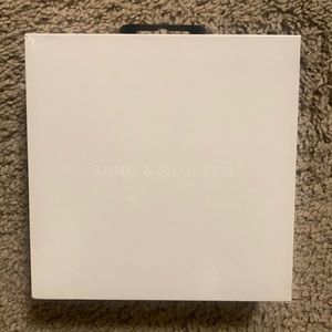 Special Edition Bang & Olufsen Beoplay E8 Brand New still in sealed packaging